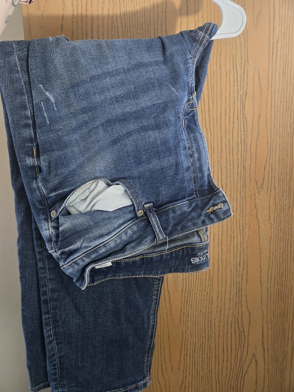 18w Maurices Womens Distressed Jeans